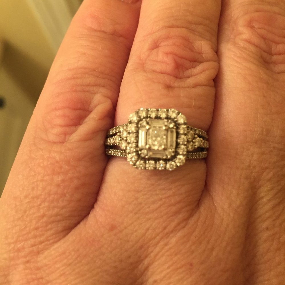 Celebration Lux Ring